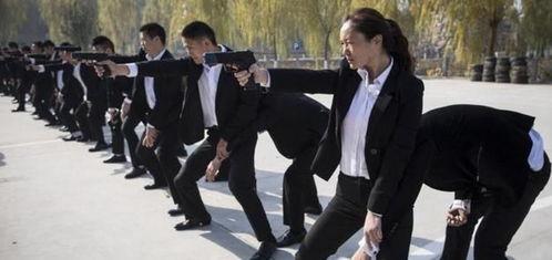 贴身女保镖 2019